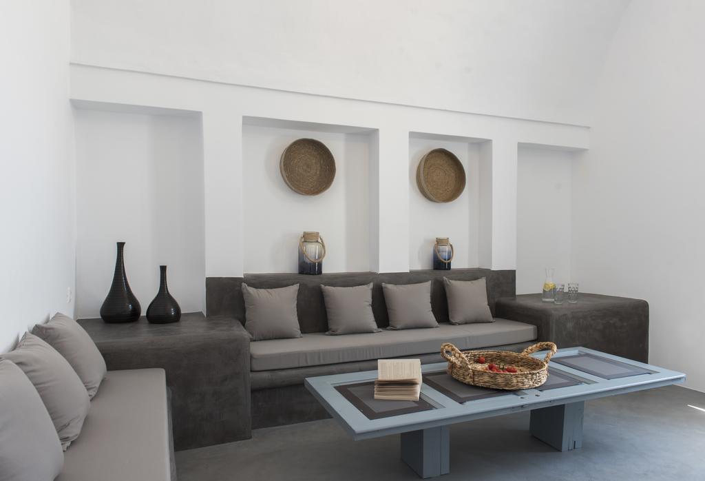 Onirondas Villa Fira (Santorini)