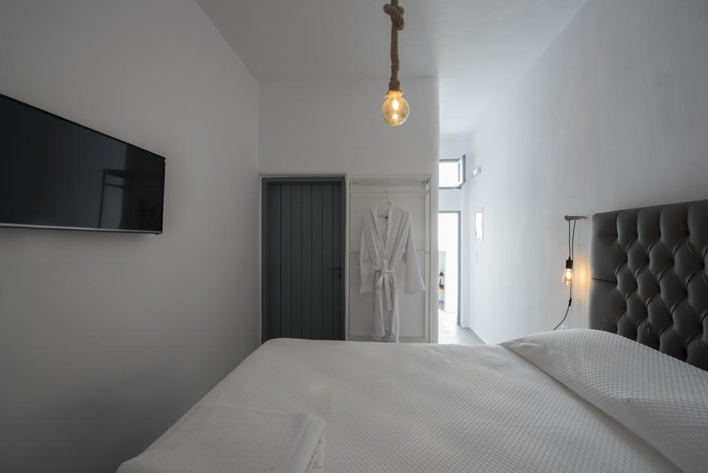 Onirondas Fira (Santorini)